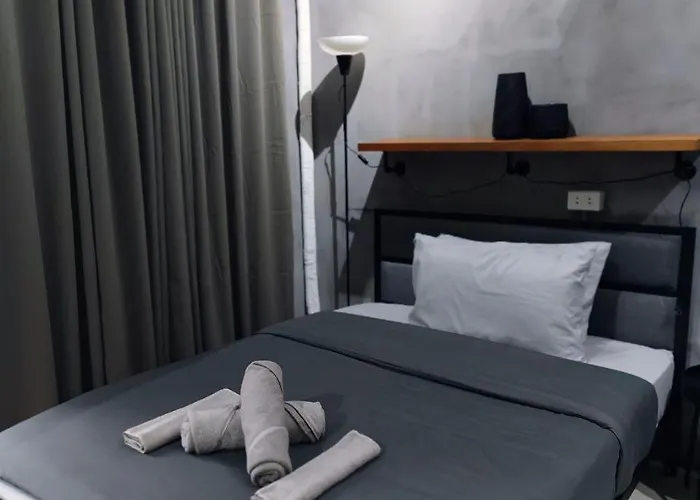 Relaxing Staycation With Free Coffee - Netflix Apartment