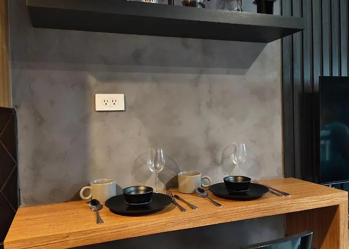 Relaxing Staycation With Free Coffee - Netflix Apartment *